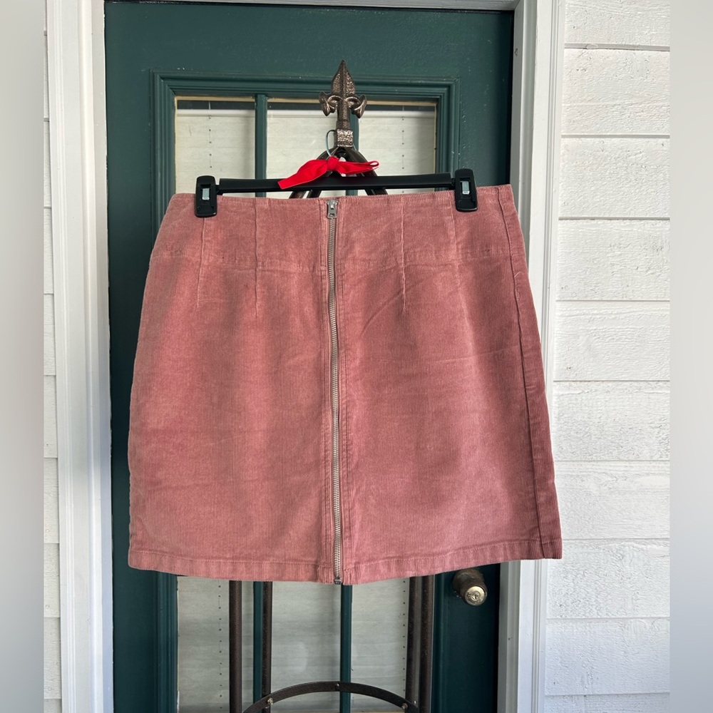 Wild Fable pink corduroy mini skirt with front zipper detail size 14